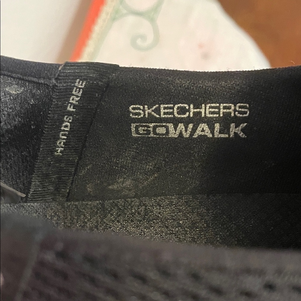 🚷🚷🚷BOGOHO 🚷🚷🚷Skechers Go Walk Women's Black Slip-On Sneakers - Picture 8 of 9